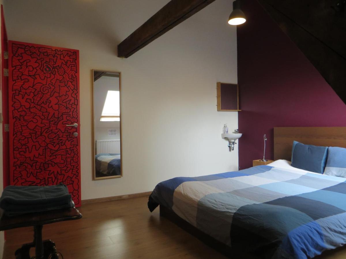 Kabas Hostel *